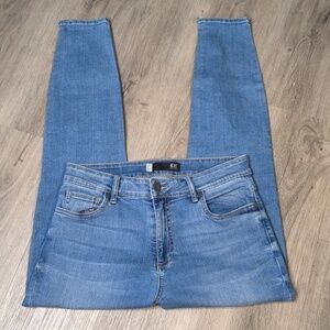 sac724 ✂️Donna High Rise w/ 27.5" Inseam Skinny KUT Denim Jeans